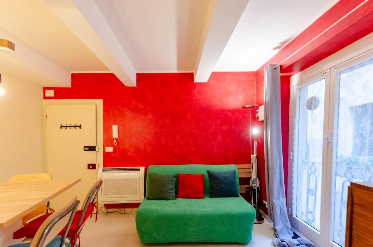 Joivy Cosy Flat In The Centre Apartment Genoa