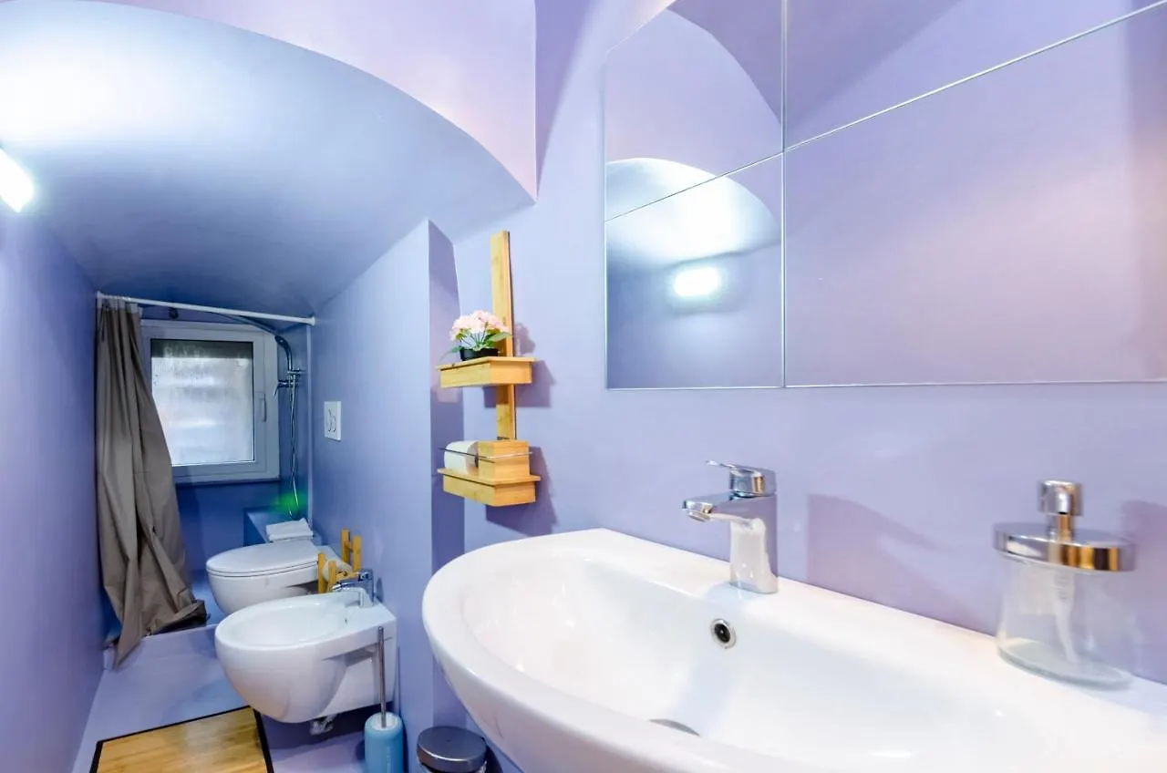 Joivy Cosy Flat In The Centre Apartment Genoa Italy